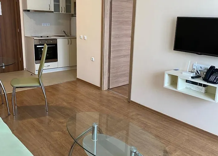 Premier Ap. №376 Section: E-3